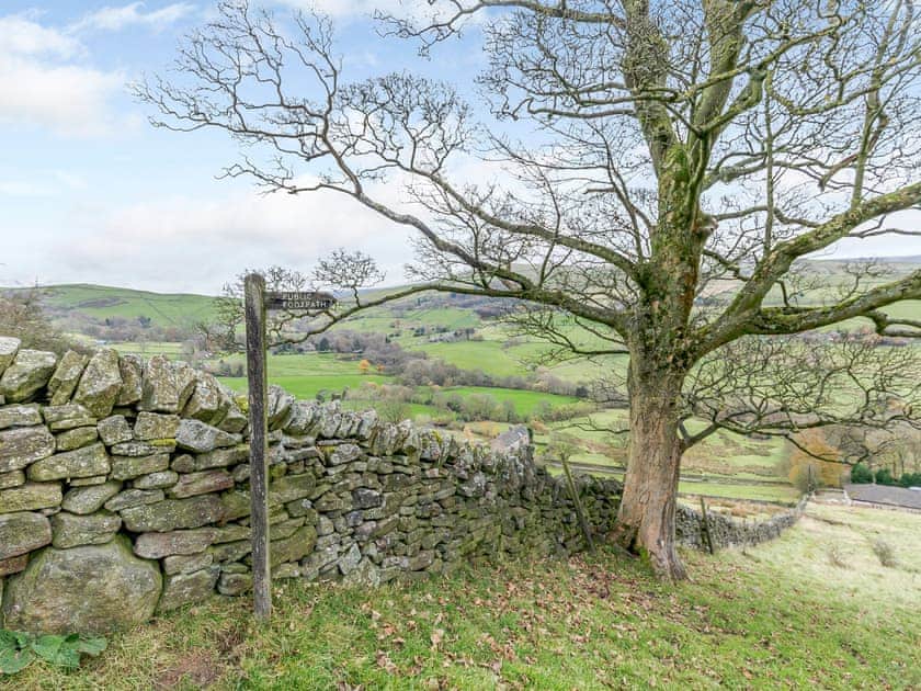 Public footpaths of the national park can be accessed straight from the property | Willow Cottage at Naze Farm - Naze Farm, Chinley