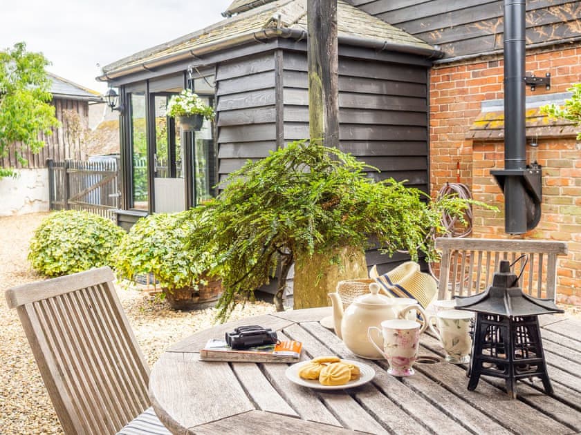 Sitting-out-area | The Granary - Higham Place, Higham