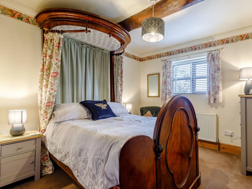 Double bedroom | The Pigsty - Domvilles Farm, Audley