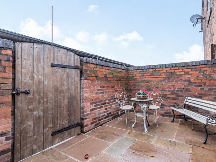 Courtyard | The Stable - Domvilles Farm, Audley