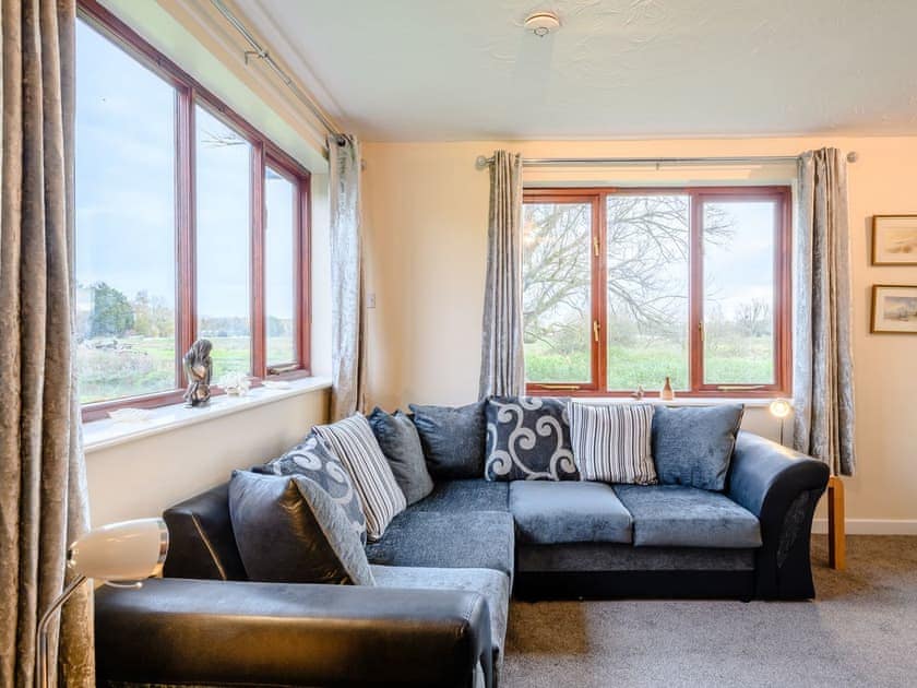 Living area | Riverside Cottage, Loddon