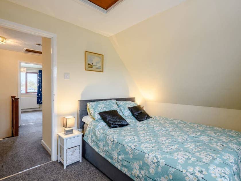 Double bedroom | Riverside Cottage, Loddon
