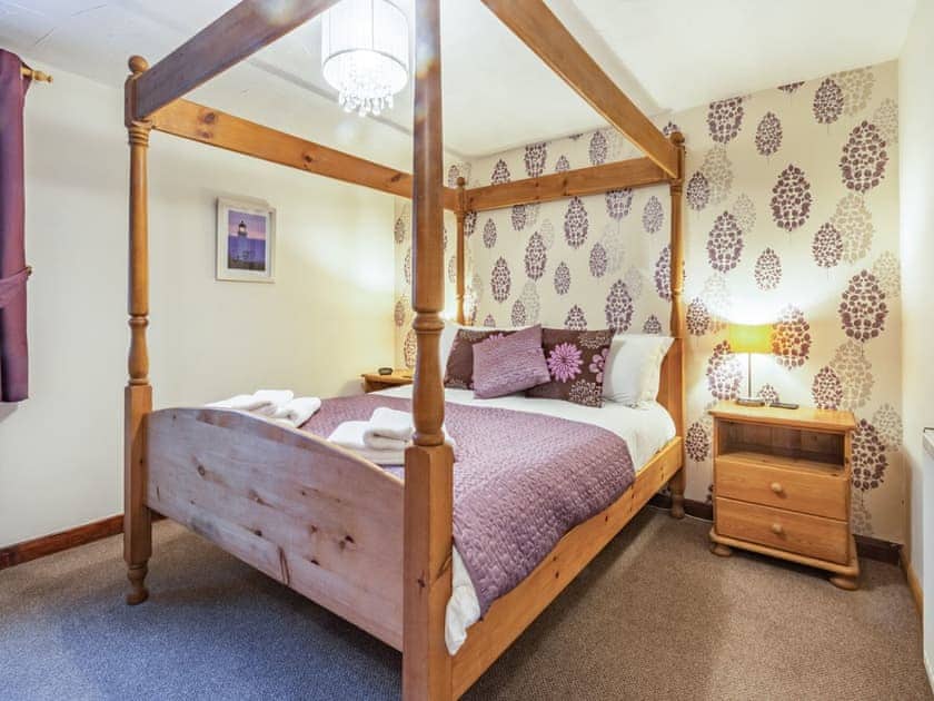 Four Poster bedroom | Smuggler’s View, Ravenscar, near Robin Hoods Bay