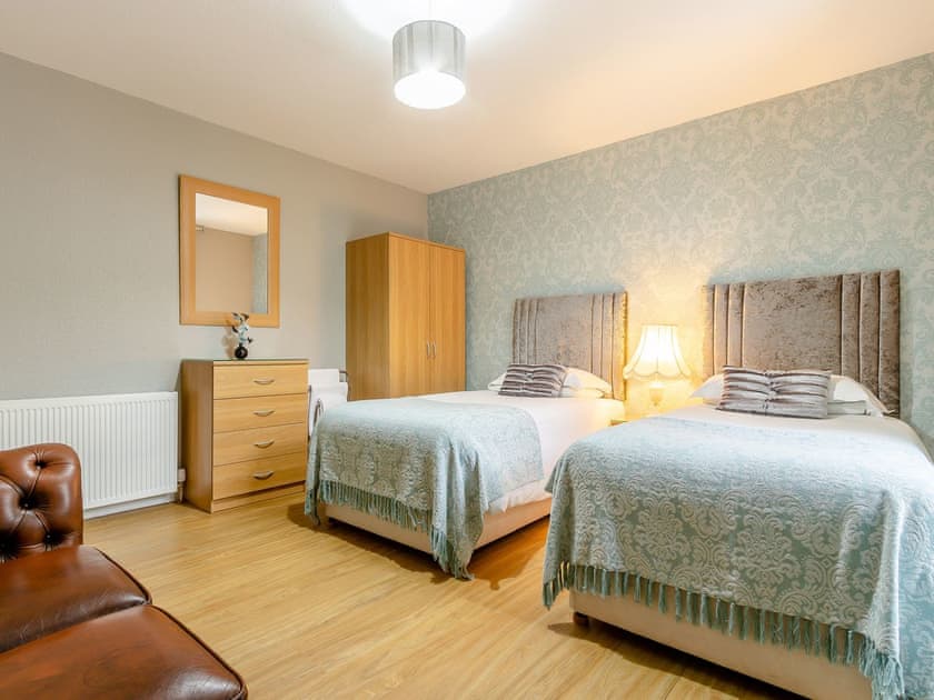 Twin bedroom | Apartment 1 St Catherine’s Cottage - Clover Holidays, Perth