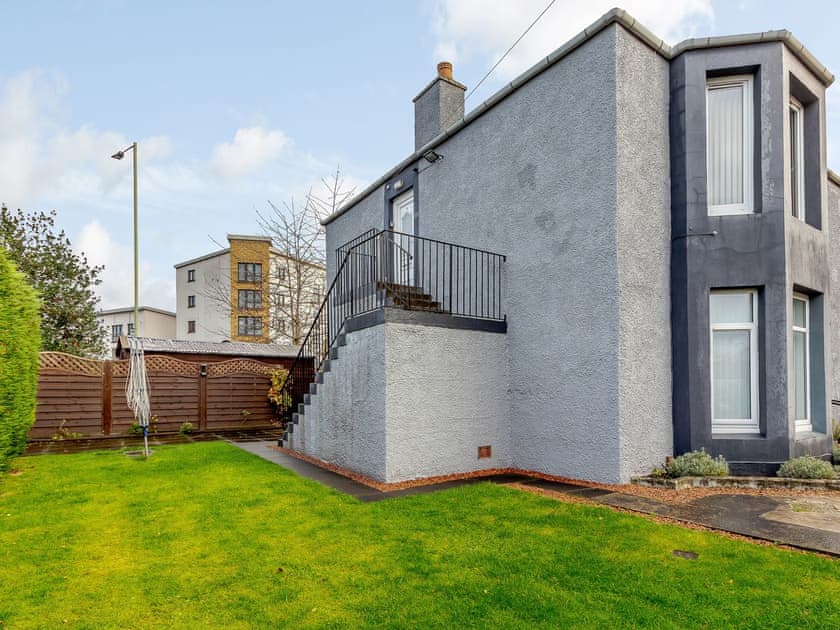 Exterior | Apartment 1 St Catherine’s Cottage - Clover Holidays, Perth