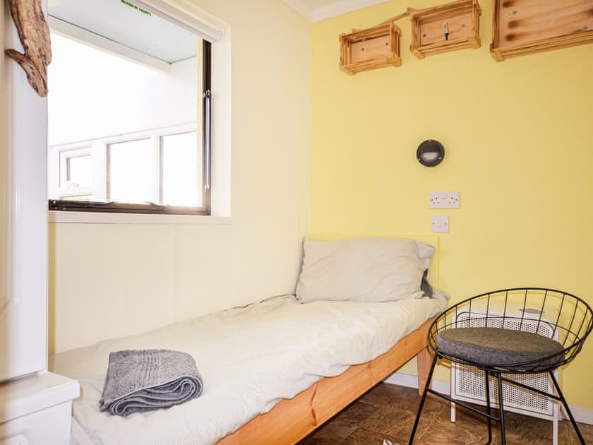 Single bedroom | Bonito, Ventnor