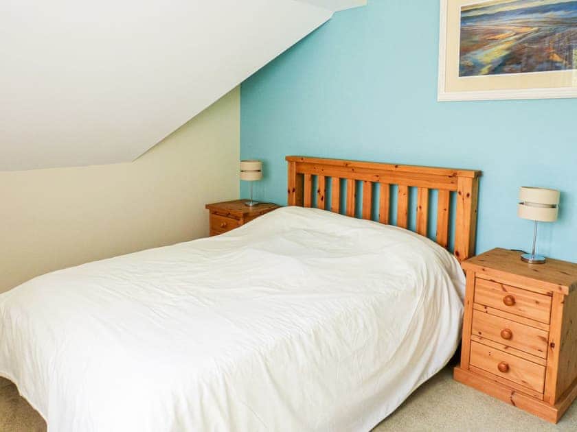Double bedroom | Hill Cottage, Alverstone, near Apse Heath