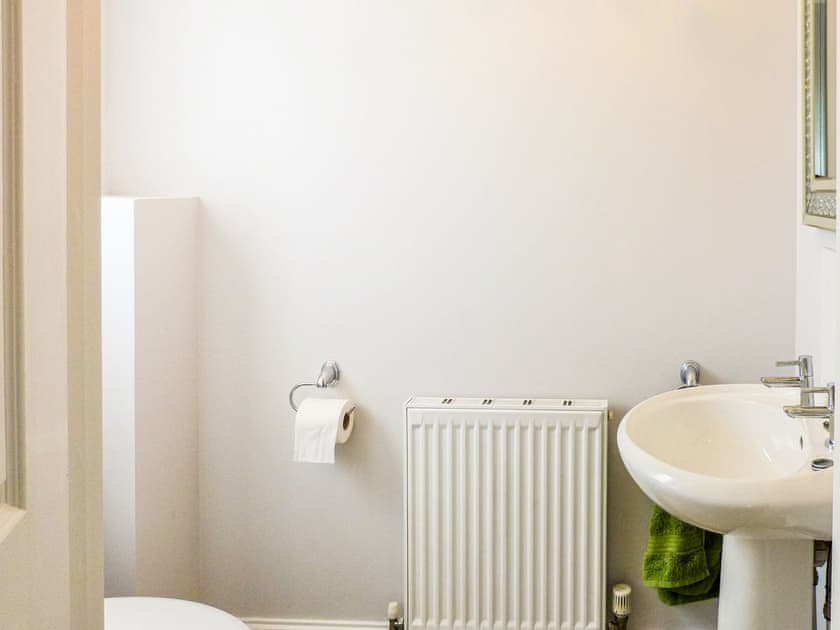 Bathroom | Hill Cottage, Alverstone, near Apse Heath
