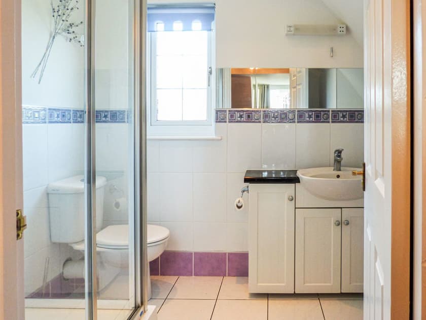 Shower room | Hill Cottage, Alverstone, near Apse Heath