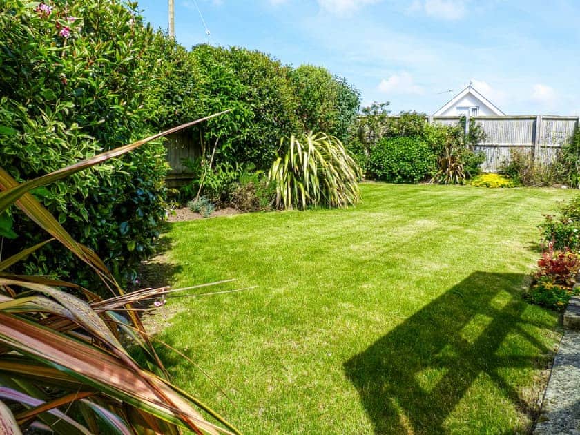 Garden | Hill Cottage, Alverstone, near Apse Heath