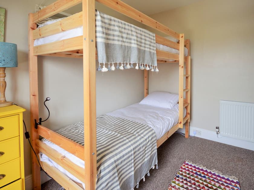 Bunk bedroom | The Moorings, Ryde