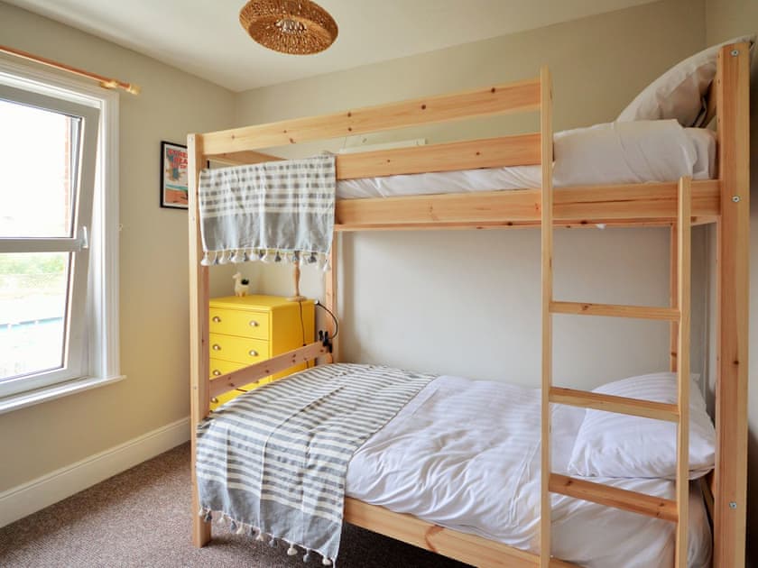 Bunk bedroom | The Moorings, Ryde
