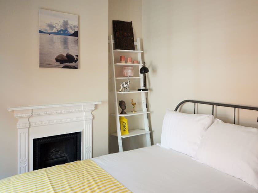 Double bedroom | The Moorings, Ryde