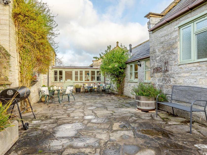 Sitting-out-area | Long Barn - Thorney Country Cottages, Langport, near Somerton