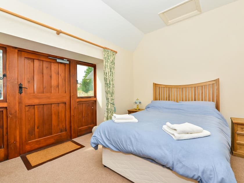 Double bedroom | Willows, Calbourne