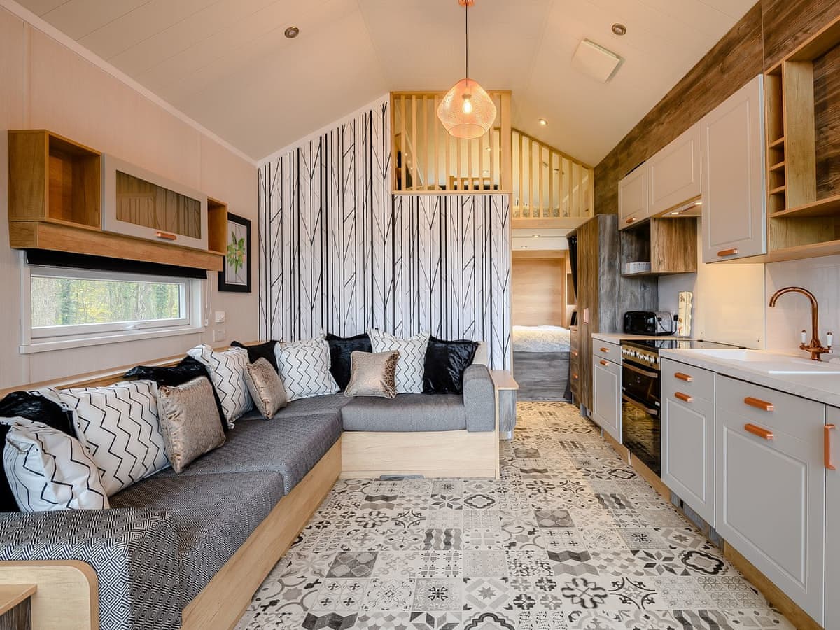 Hole Farm - Woodpecker Lodge - Holiday lodge in Southern England - Image 4