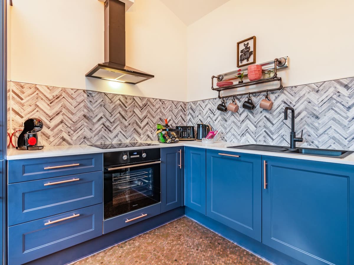 Lower Farm Lodges - Lottie's Luxurious Lodge - Holiday lodge in Southern England - Image 5