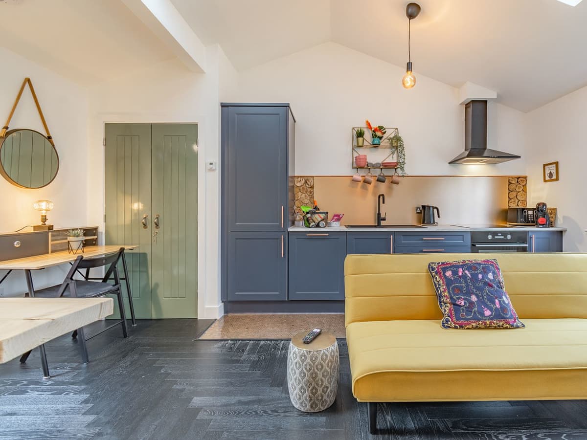 Lower Farm Lodges - Star's Special Sanctuary - Holiday Lodge in Southern England - Image 5