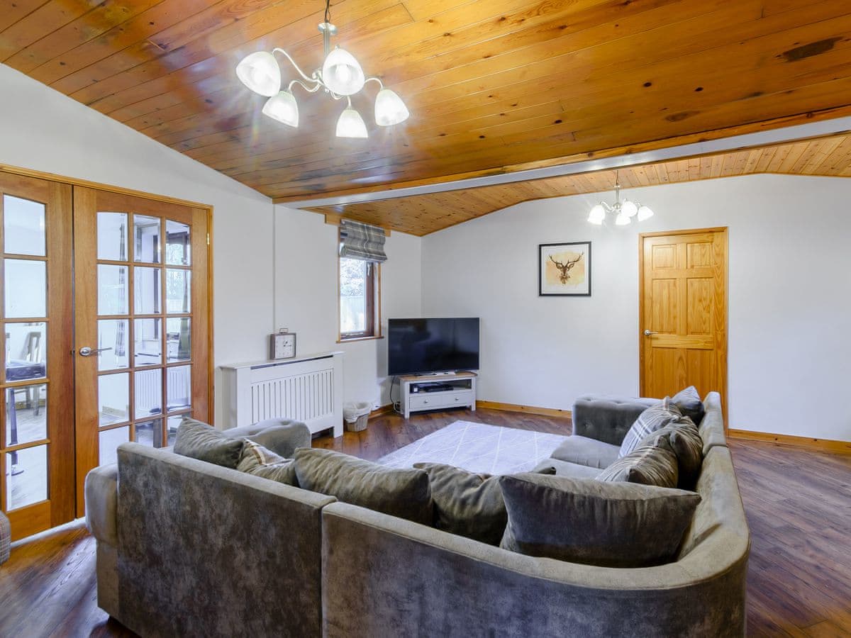Killerby Old Hall : The Lodge - Holiday lodge in Yorkshire - Image 3