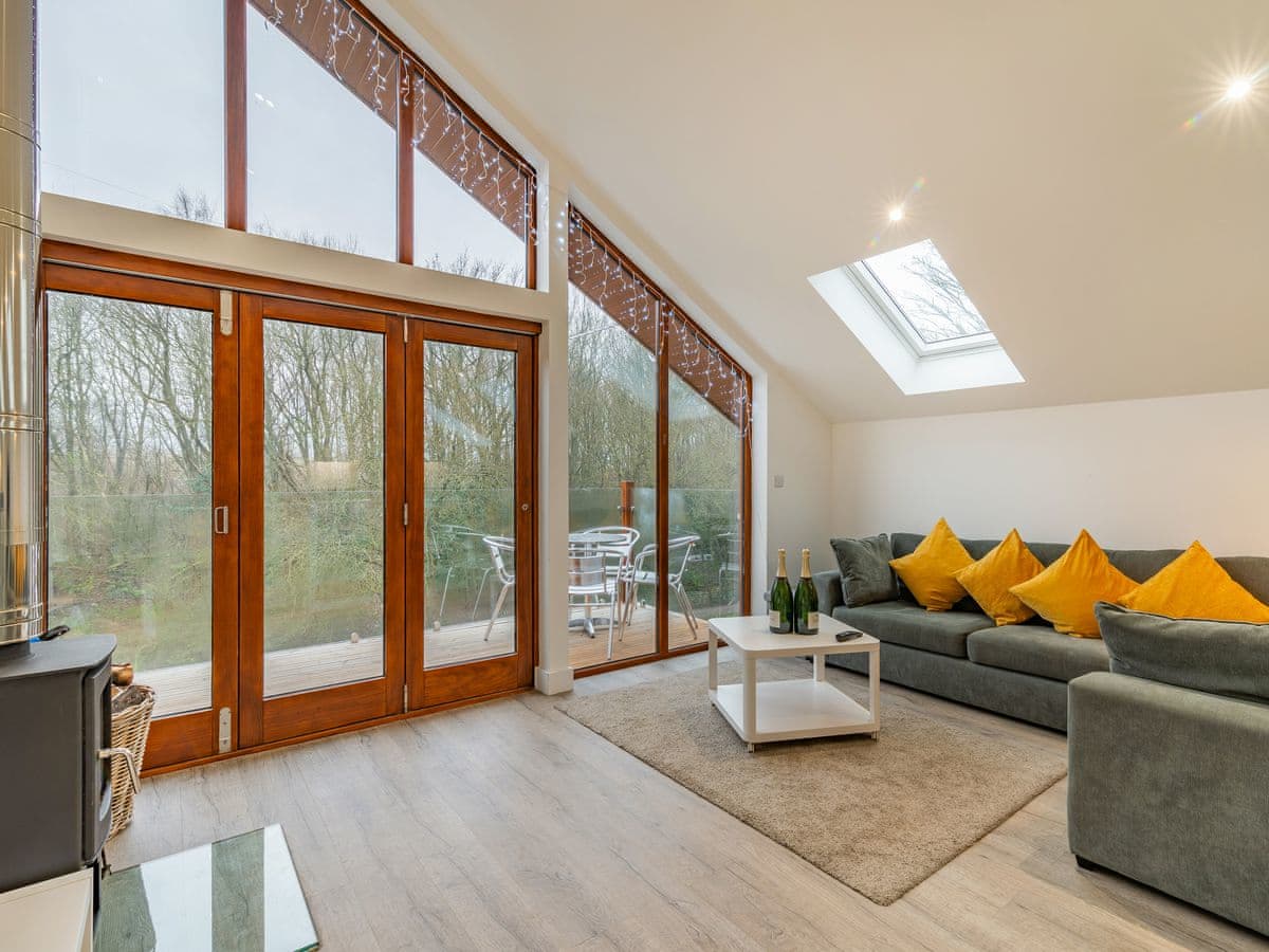 Ashgrove Country Park - Waterside Lodge Four - Holiday Lodge in Yorkshire - Image 3