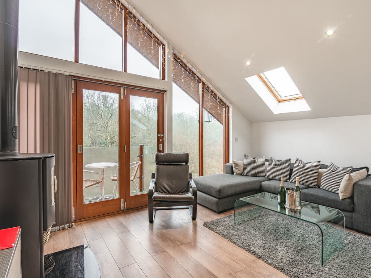 Ashgrove Country Park - Waterside Lodge Fourteen - Holiday lodge in Yorkshire - Image 3