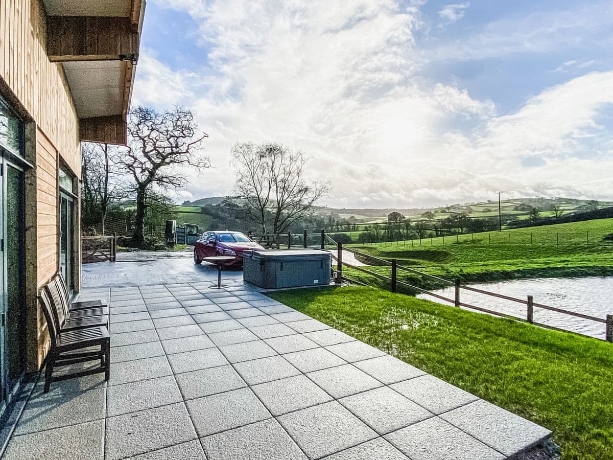 East Dunster Deer Farm - Kingfisher Lodge - Holiday lodge in South West England - Image 2