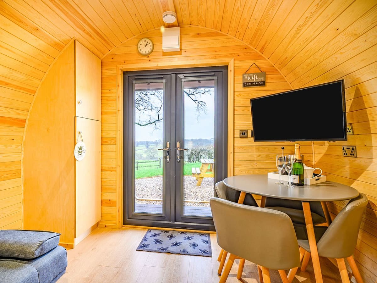 Steepleton Lodge Farm - Althorp - Holiday lodge in Central England - Image 3