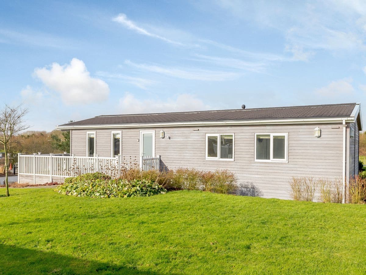 Acer Lodge - Holiday lodge in Central England - Image 2