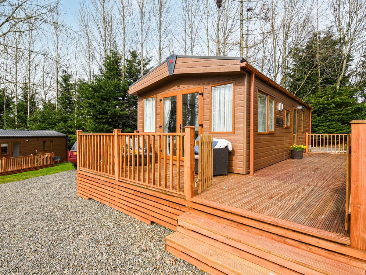 Avon Lodge - Image 2