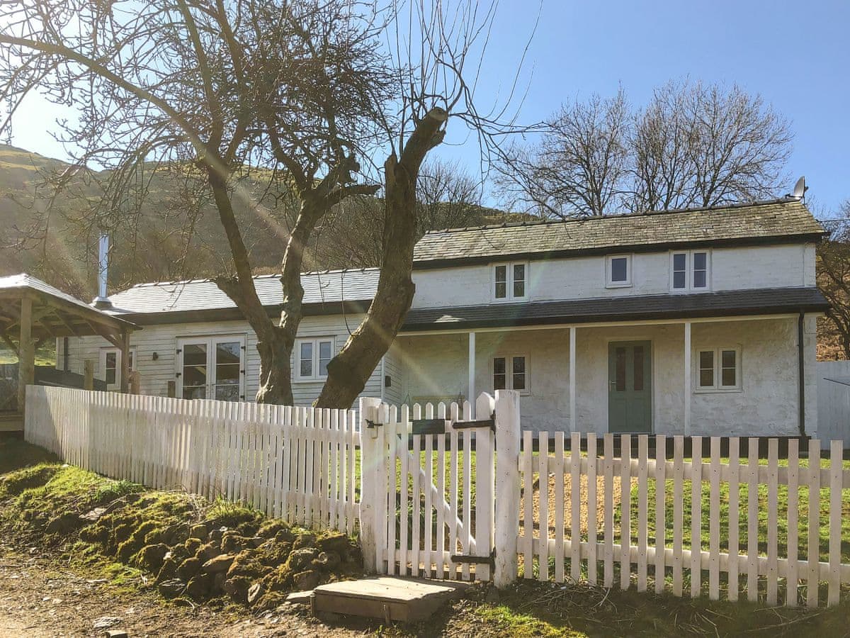 Acre Luxury Lodges - Middle Hanter