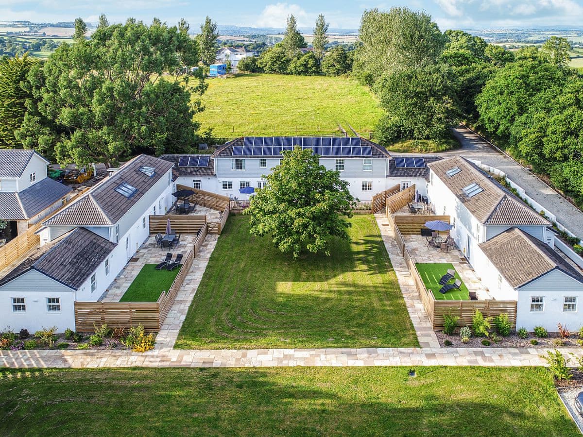 Woodside Stables Holiday Cottages - Willow Cottage