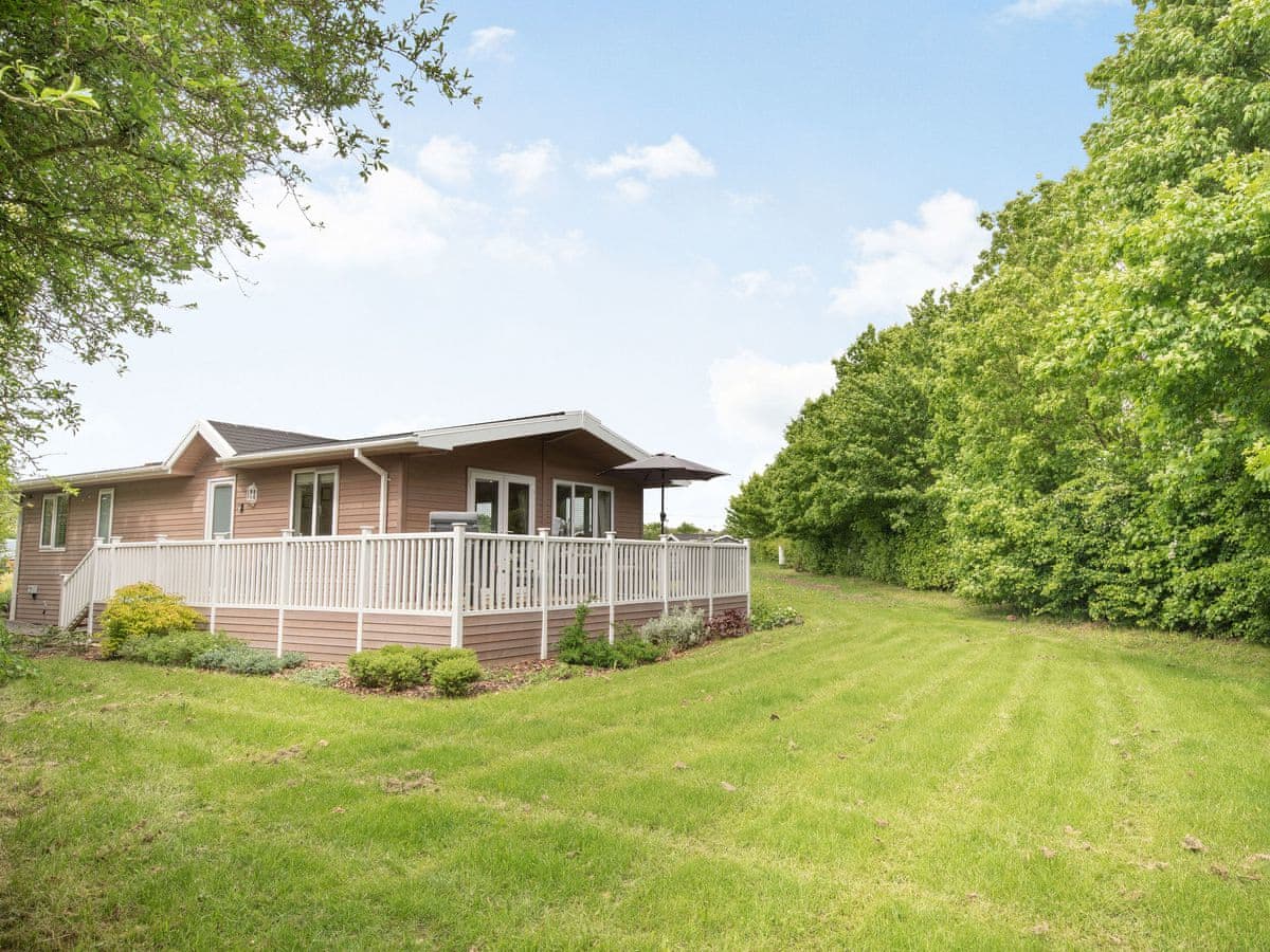 Lavender Lodge - Holiday lodge in Central England - Image 1