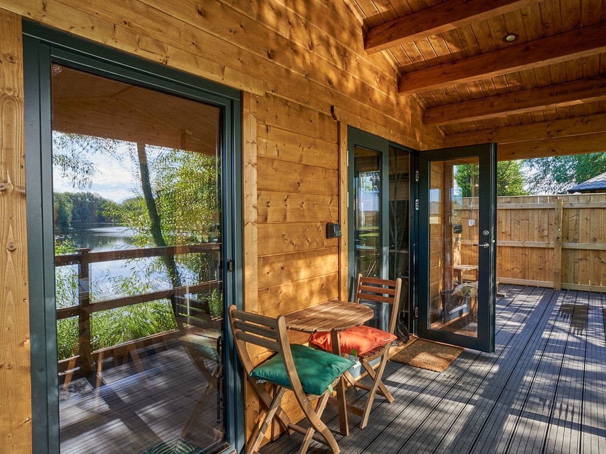 Evergreen Lodge at Kingfisher Lakes - Holiday lodge in Yorkshire - Image 2