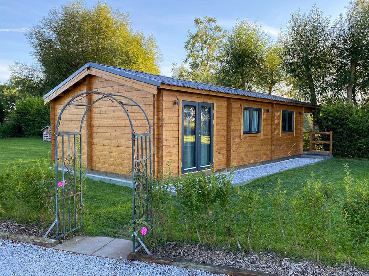 Evergreen Lodge at Kingfisher Lakes - Holiday lodge in Yorkshire - Image 3