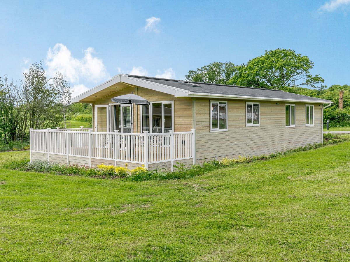 Erica Lodge - Holiday Lodge in Central England - Image 2
