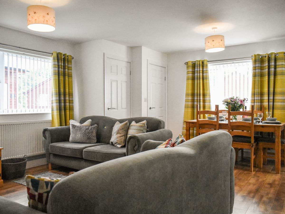 Bumblebee Lodge - Holiday Lodge in Yorkshire - Image 3
