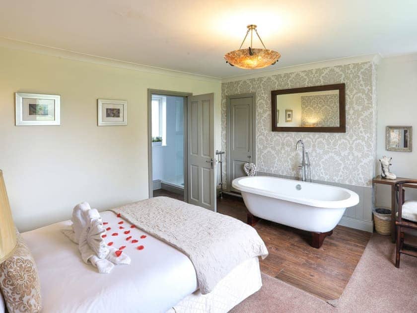 Double bedroom | Stargazers - Dark Sky Apartments, Greenhaugh