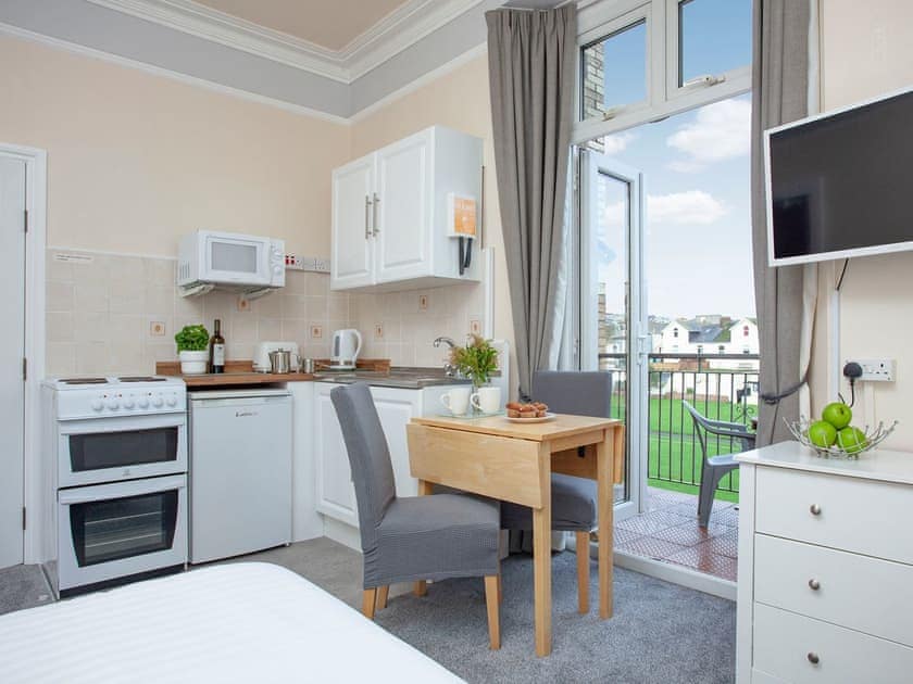 Open plan living space | Apartment 10 Bedford Holiday Flats - Bedford Holiday Flats, Paignton