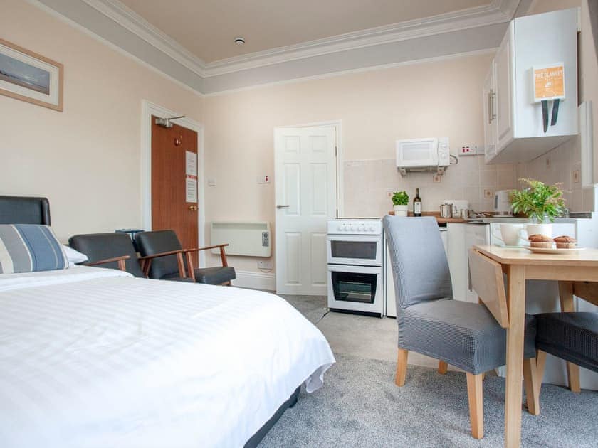 Open plan living space | Apartment 10 Bedford Holiday Flats - Bedford Holiday Flats, Paignton