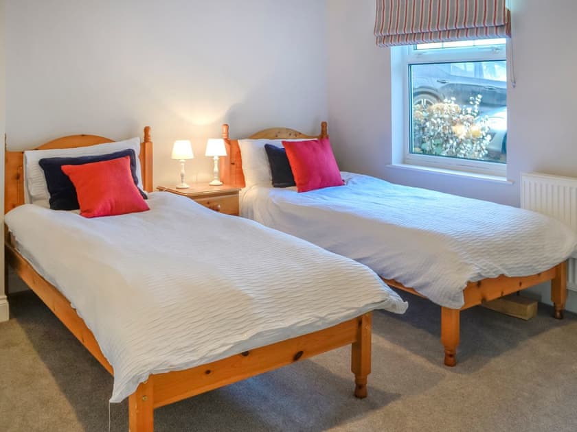 Twin bedroom | Clarksburn Blue, Newton Stewart