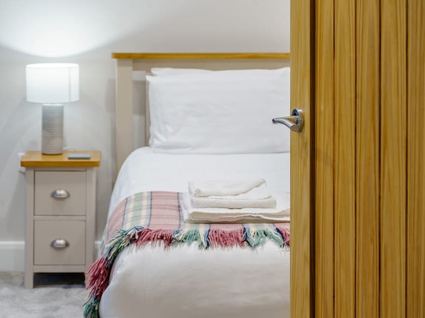 Bedroom | Cwmporthman Farm Cottage, Blaenporth