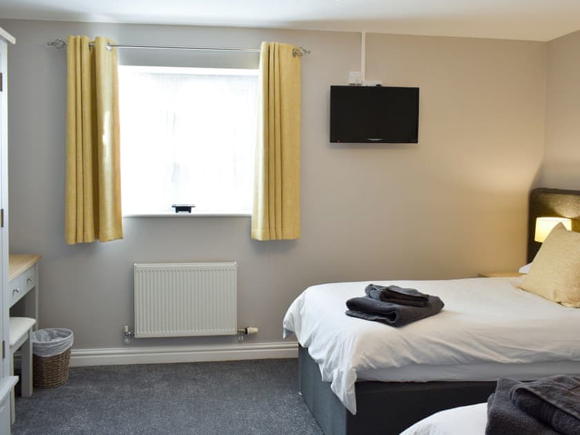Twin bedroom | Lavender Cottage, Melmerby