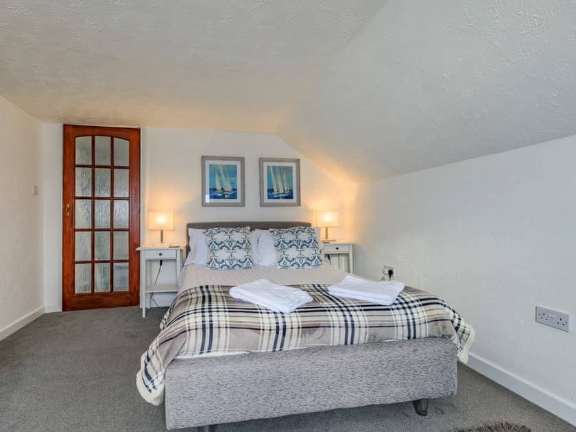 Double bedroom | Crows Nest, Dawlish