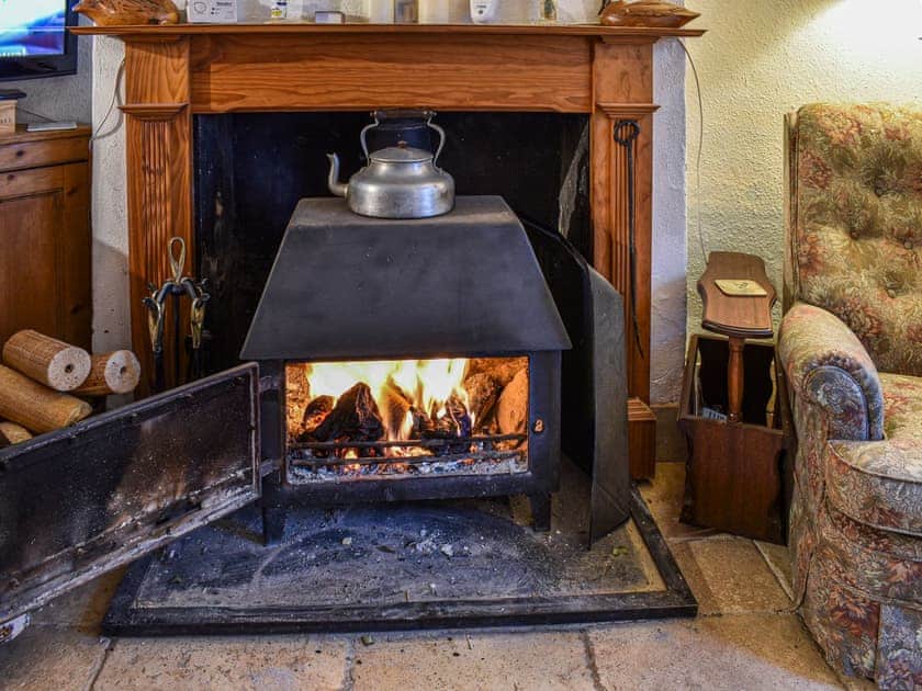 Living room | Hoopers Farmhouse - Hoopers Holidays, Tilshead