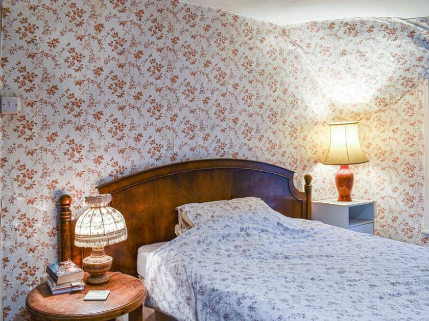Single bedroom | Hoopers Farmhouse - Hoopers Holidays, Tilshead