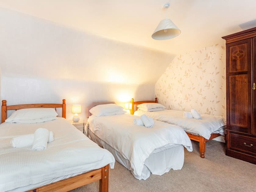 Triple bedroom | Isla Bank Cottage, Keith