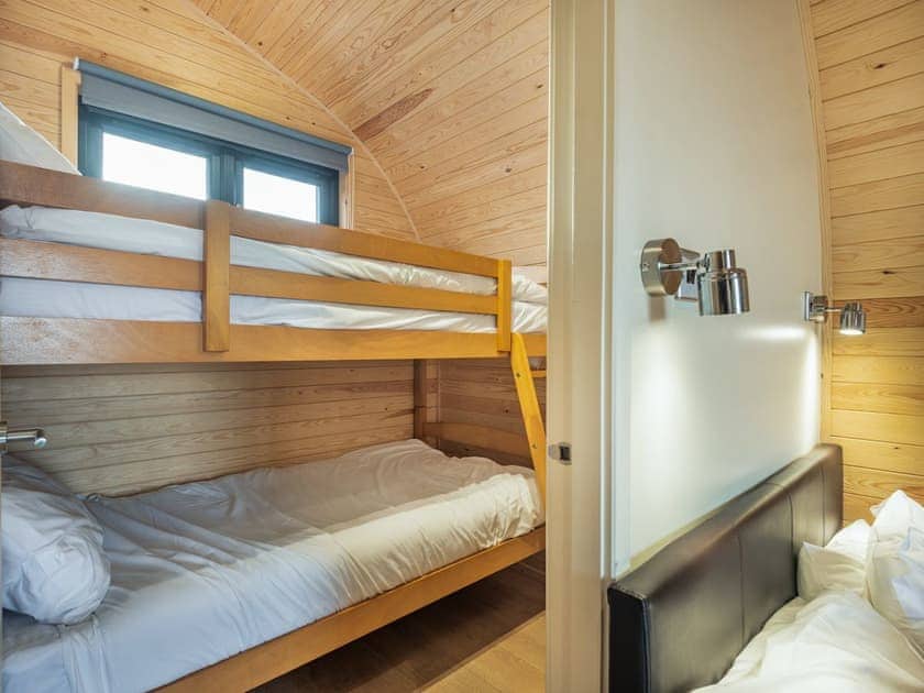 Twin bedroom | Pen Rhiw - Podiau Uwch Y Dyffryn, Llanelidan, near Ruthin
