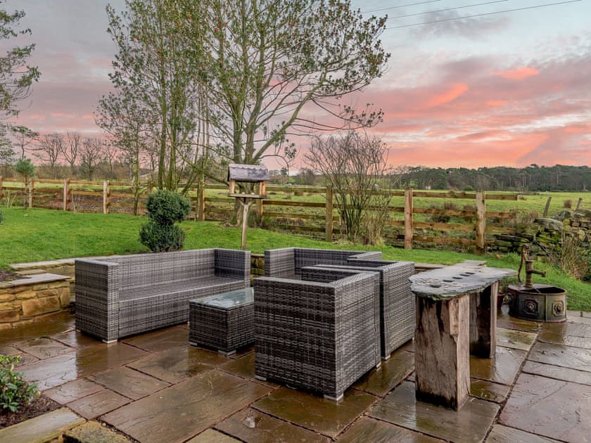 Sitting-out-area | Annabelle’s Cottage, Oakenclough