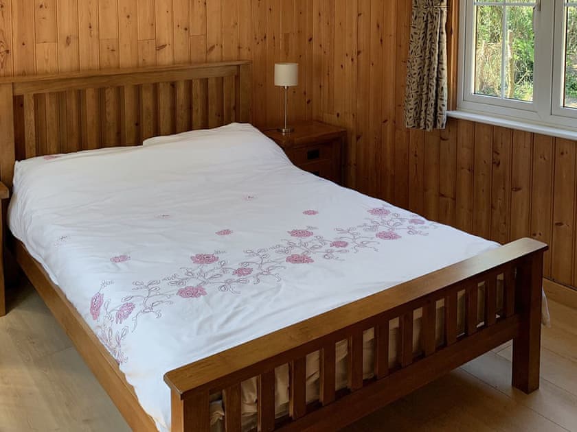 Double bedroom | The Hideaway - The Wheelwrights Post, Burgate, near Fordingbridge
