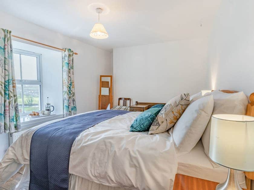 Double bedroom | Number 4, Llandeilo